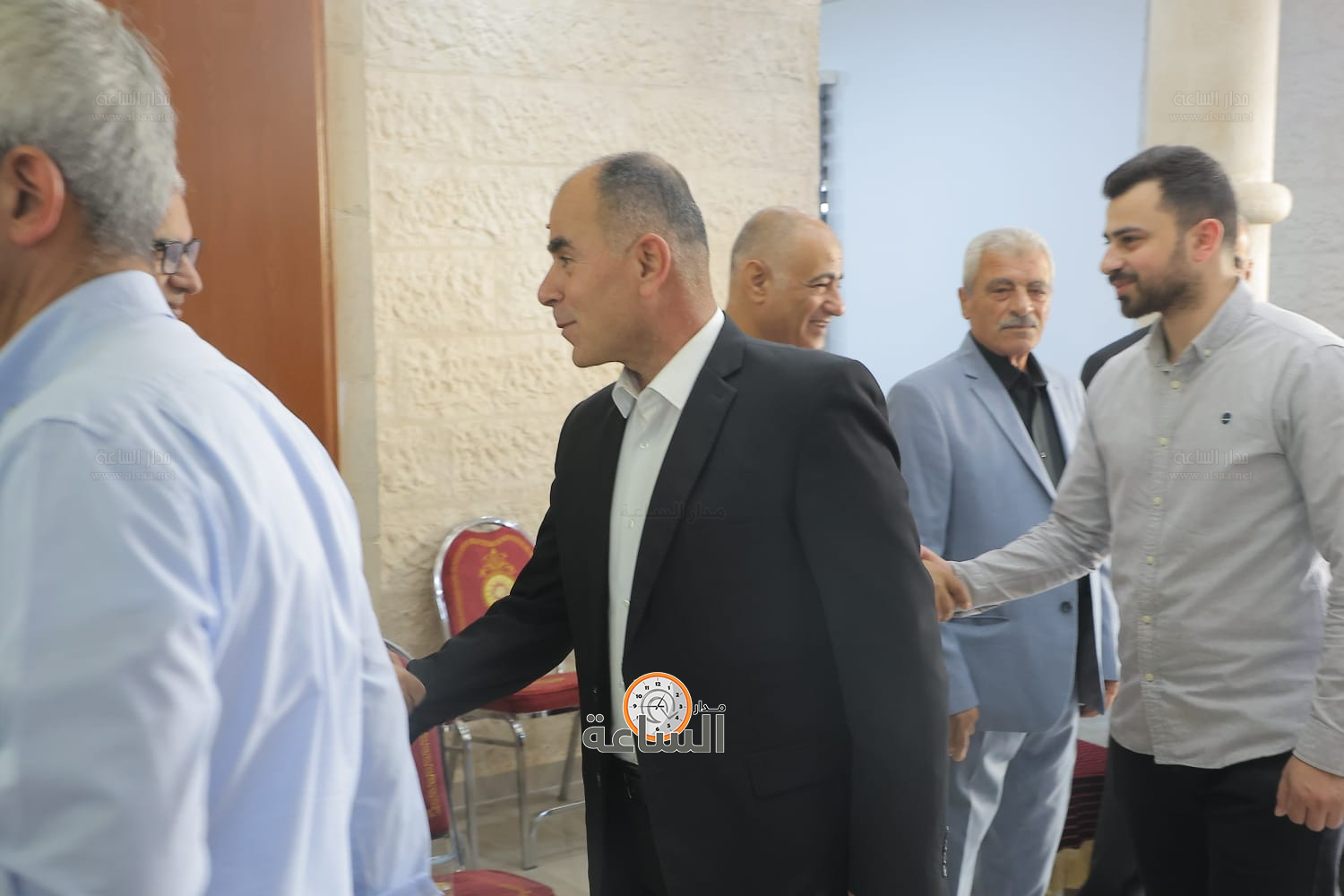 Madar Al-Saa Images 0.03929147312671677