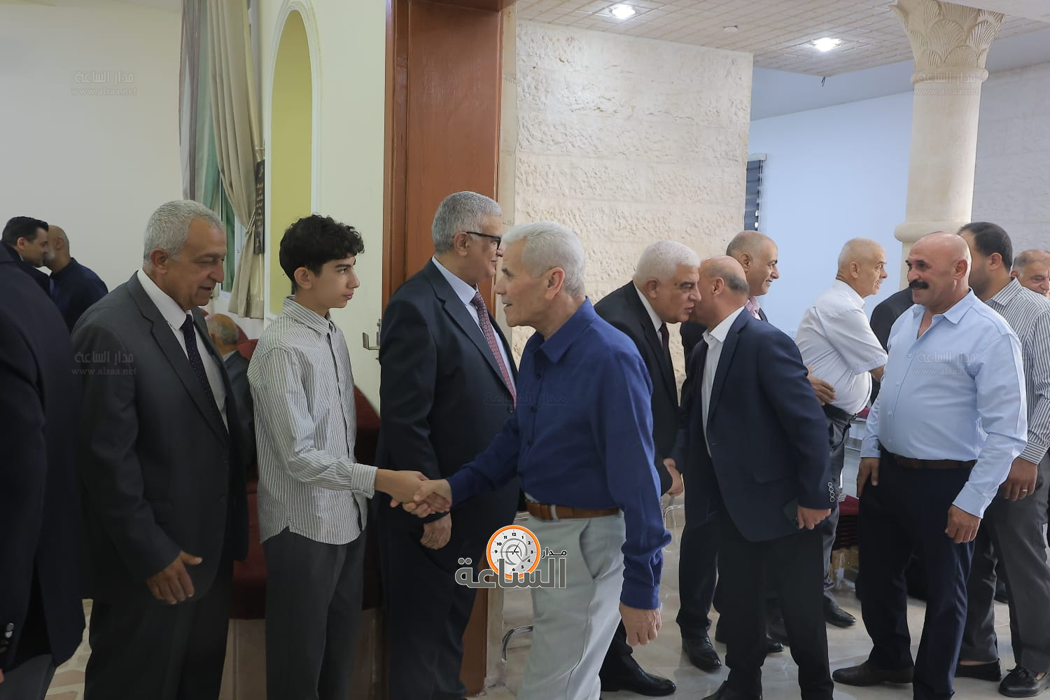 Madar Al-Saa Images 0.9926096347473804