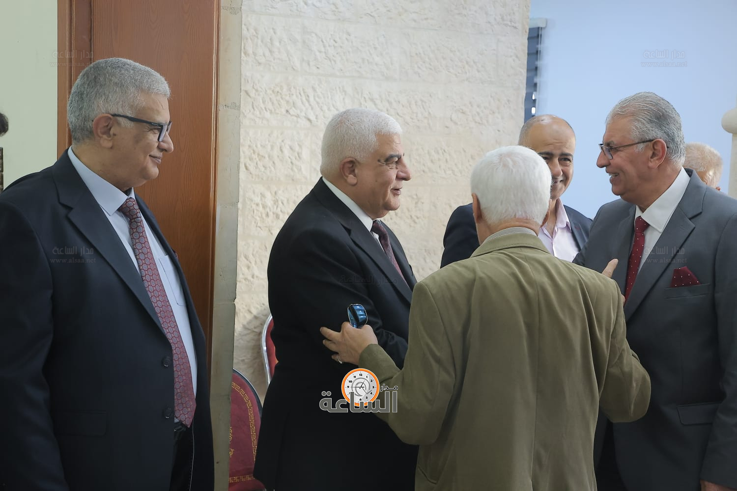 Madar Al-Saa Images 0.9946657889992343