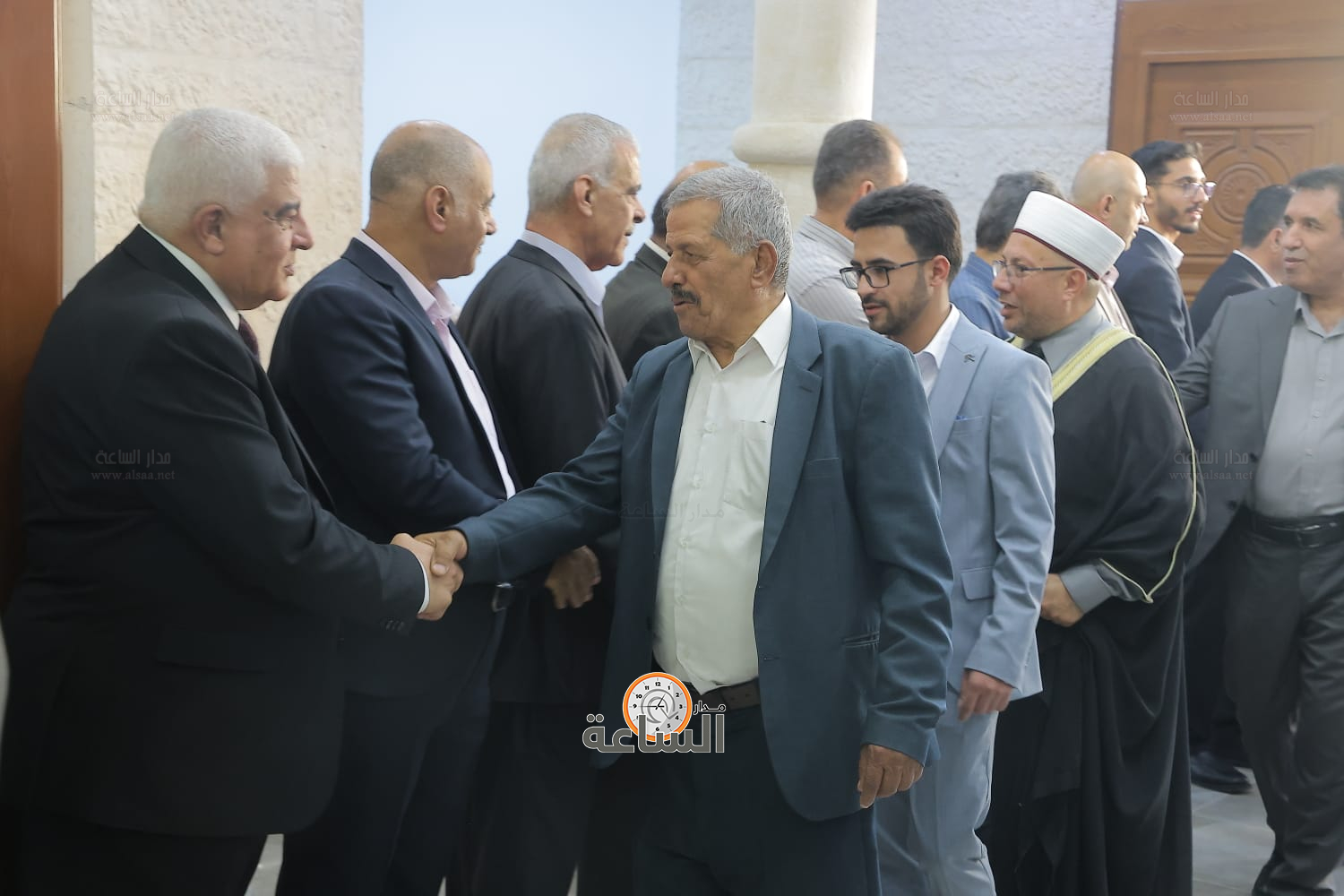 Madar Al-Saa Images 0.04227693478068406