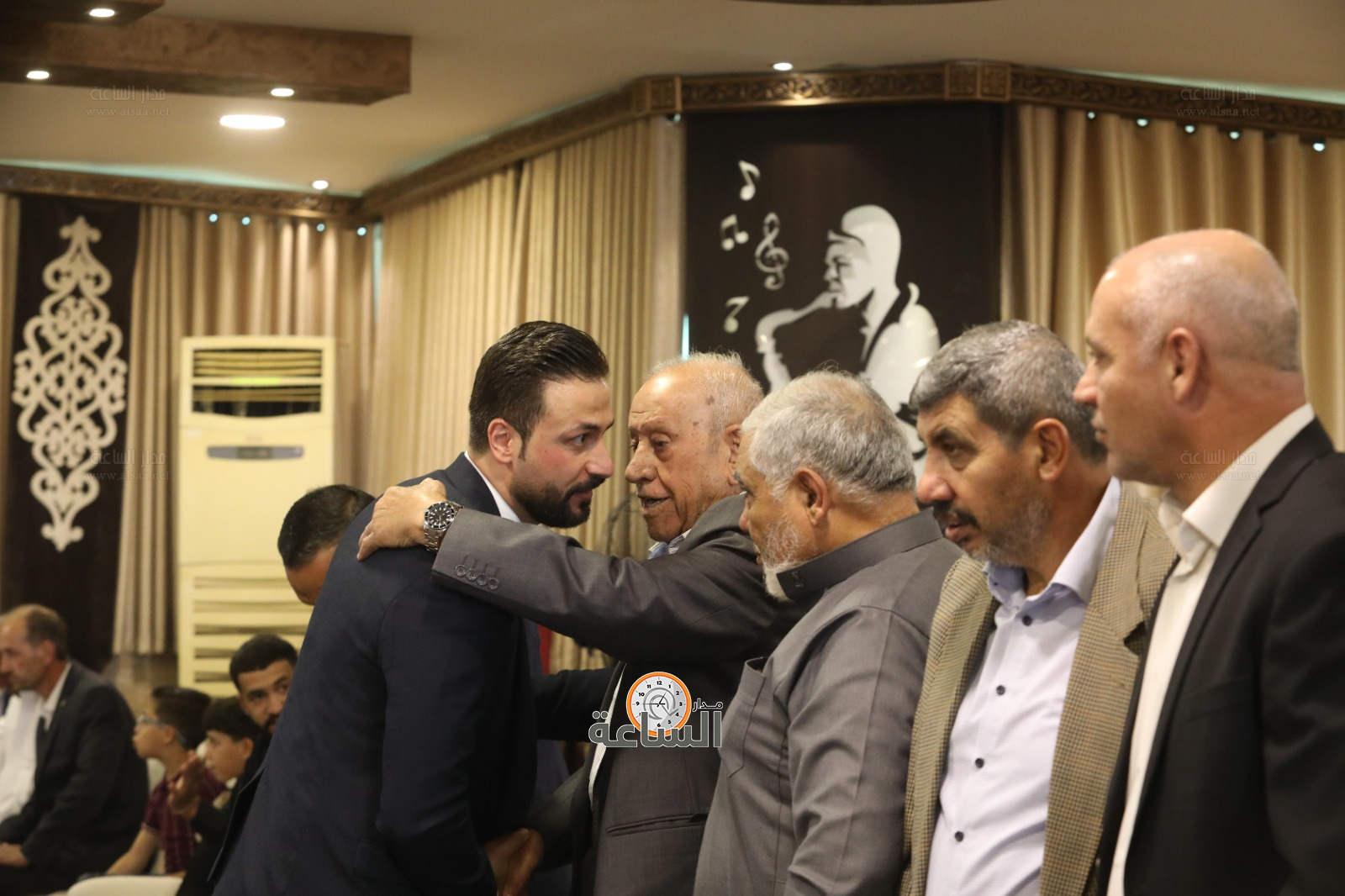 Madar Al-Saa Images 0.7759454459263116