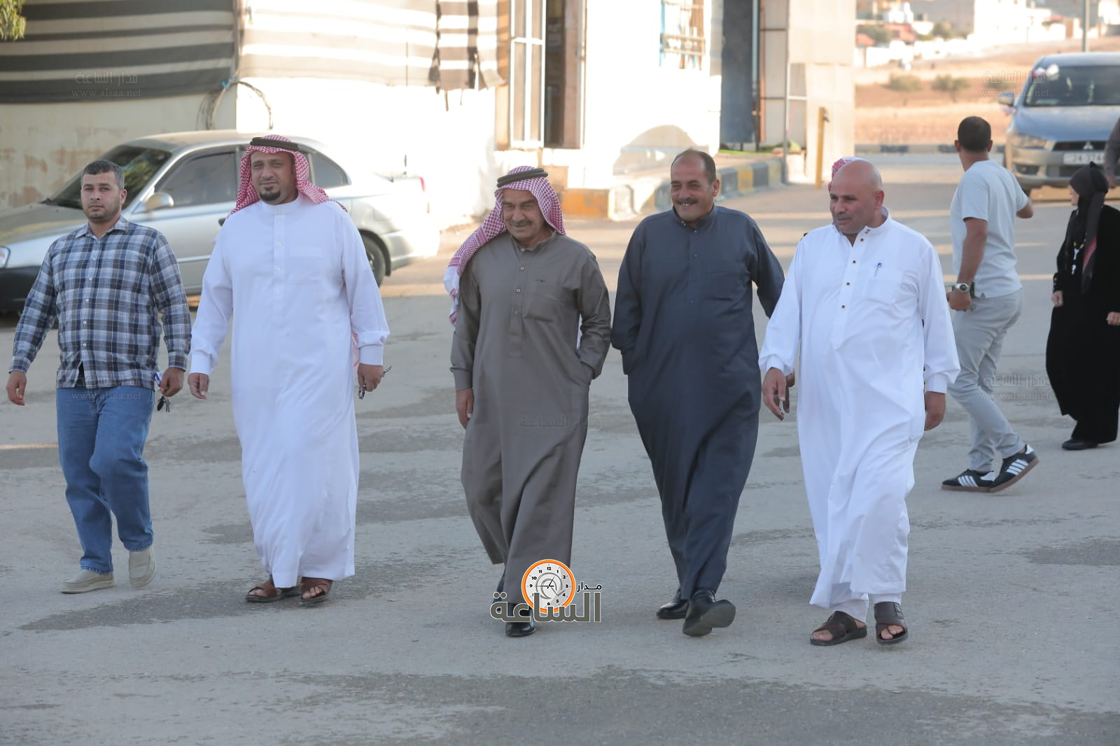 Madar Al-Saa Images 0.1685538174086194