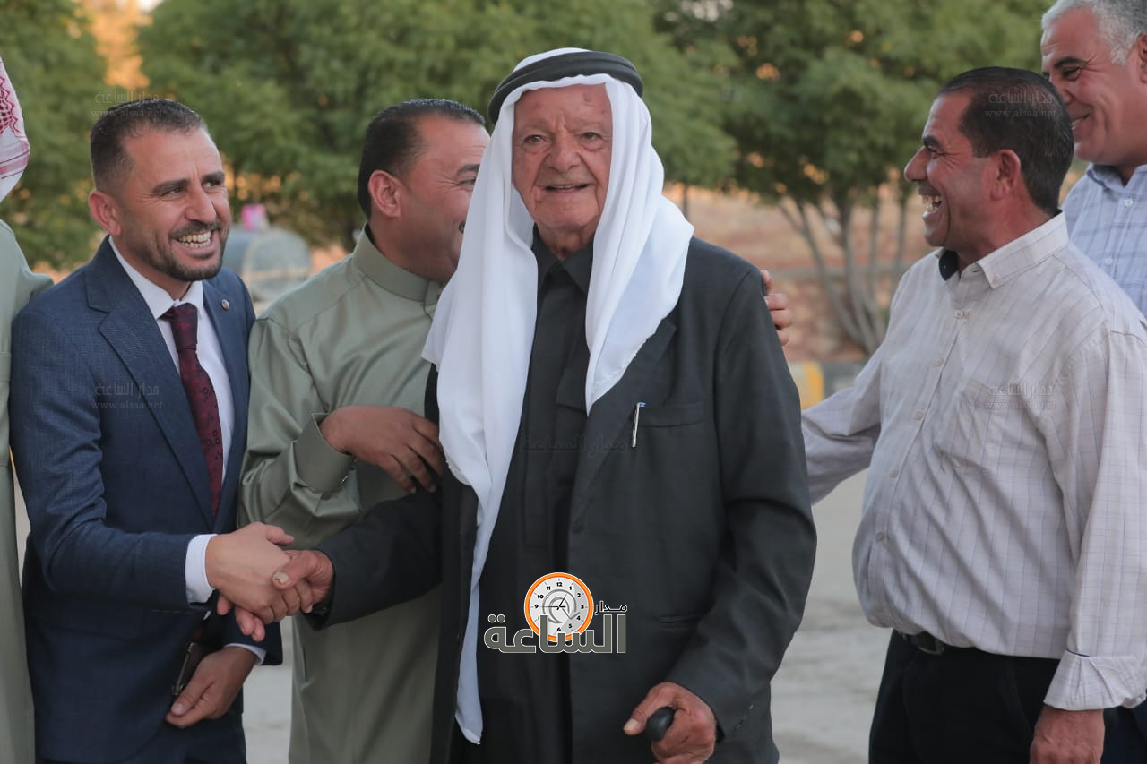 Madar Al-Saa Images 0.7134602640123275