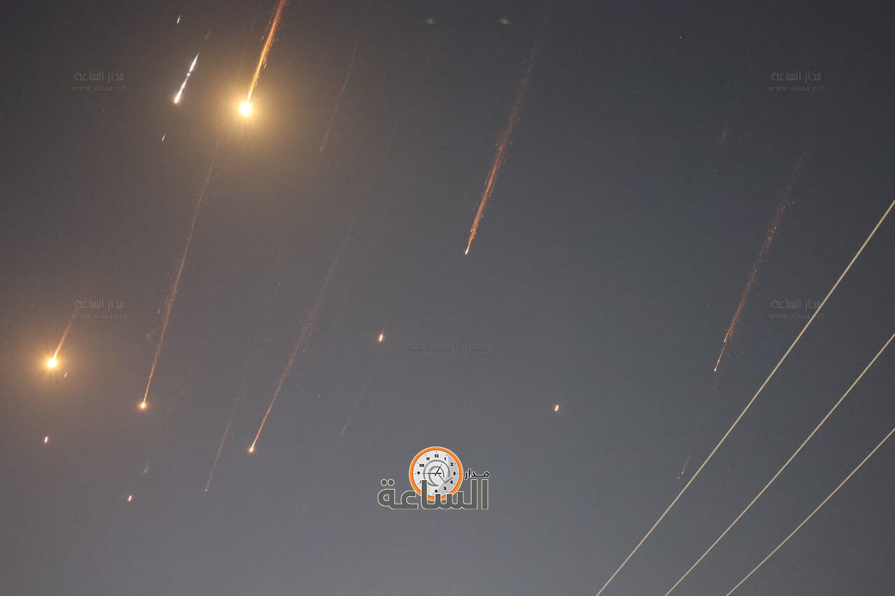 Madar Al-Saa Images 0.38051197391003655