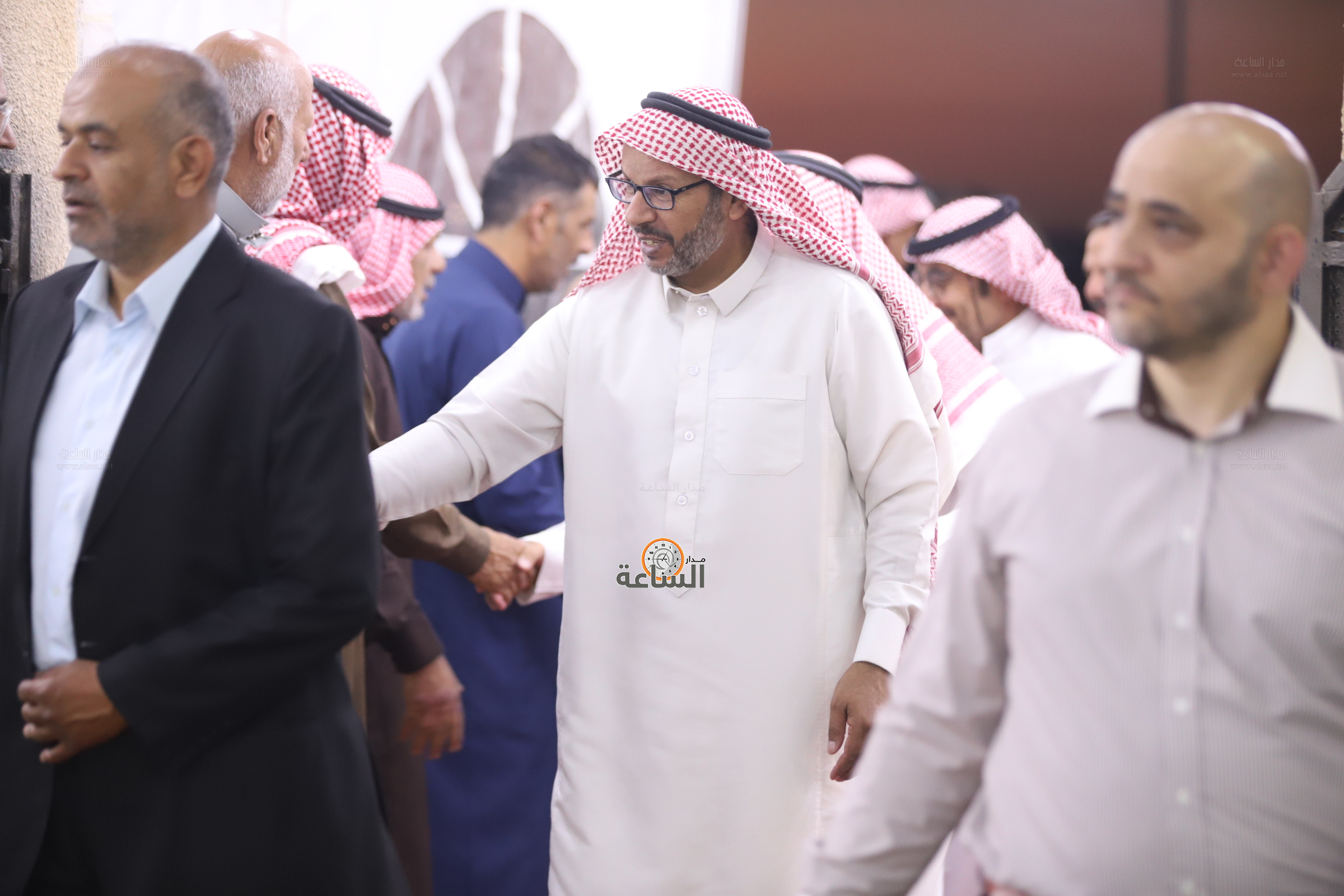 Madar Al-Saa Images 0.21396879594861817