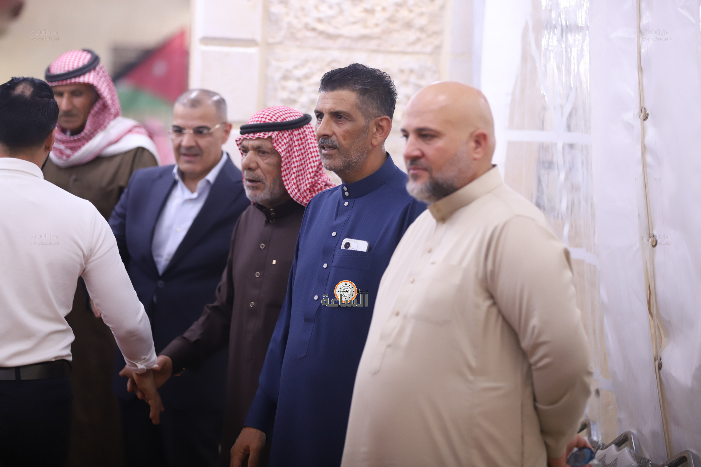 Madar Al-Saa Images 0.9957460533883686