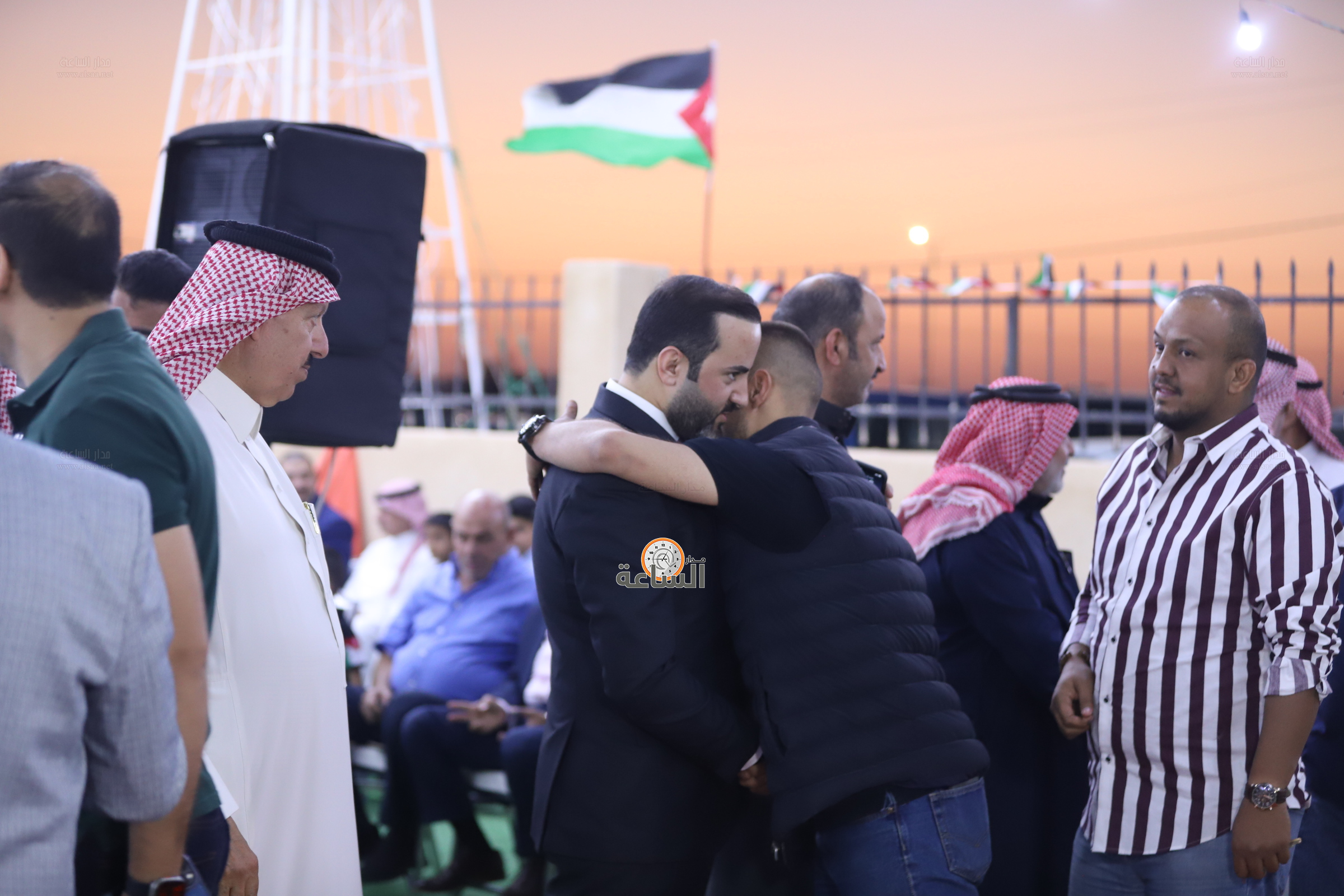 Madar Al-Saa Images 0.1493149410437773