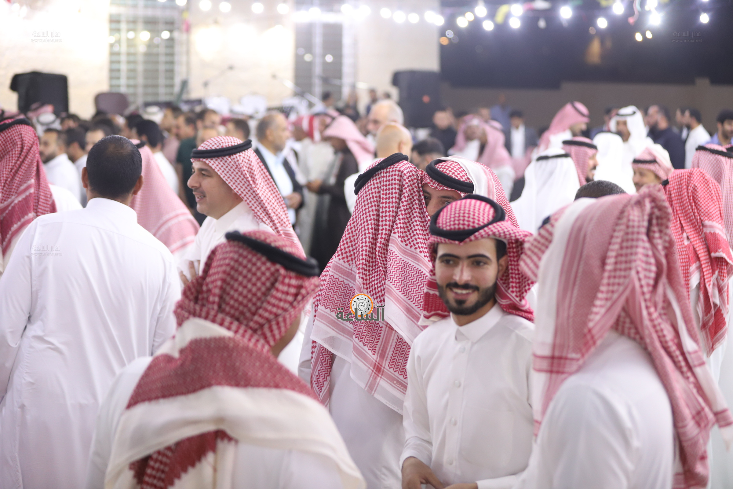 Madar Al-Saa Images 0.8769349845884024