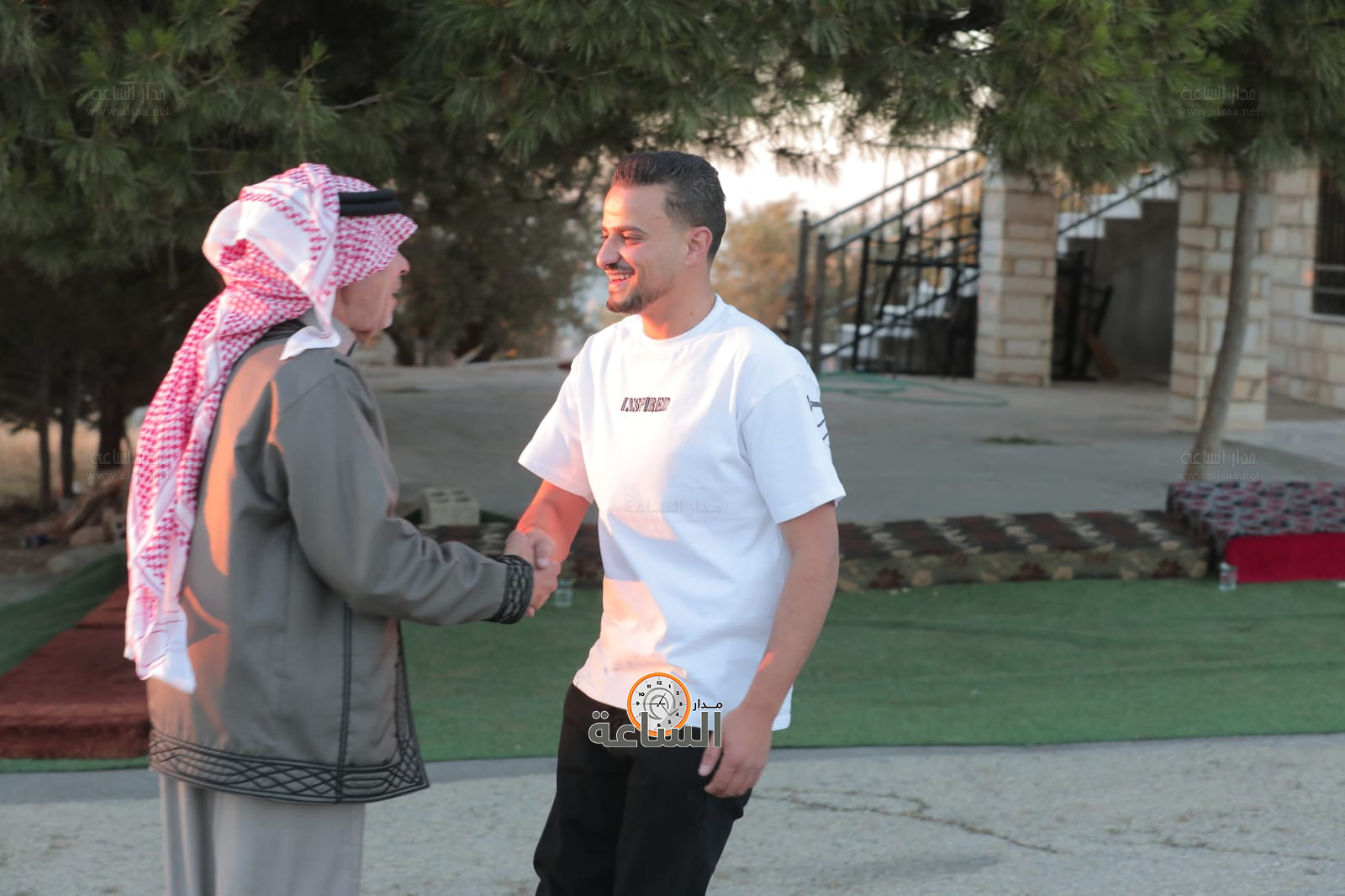 Madar Al-Saa Images 0.044364427837573106