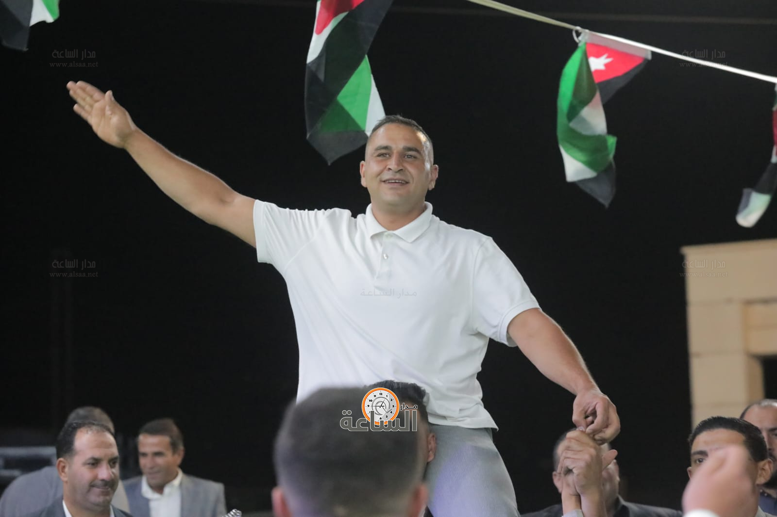 Madar Al-Saa Images 0.4164323856846043