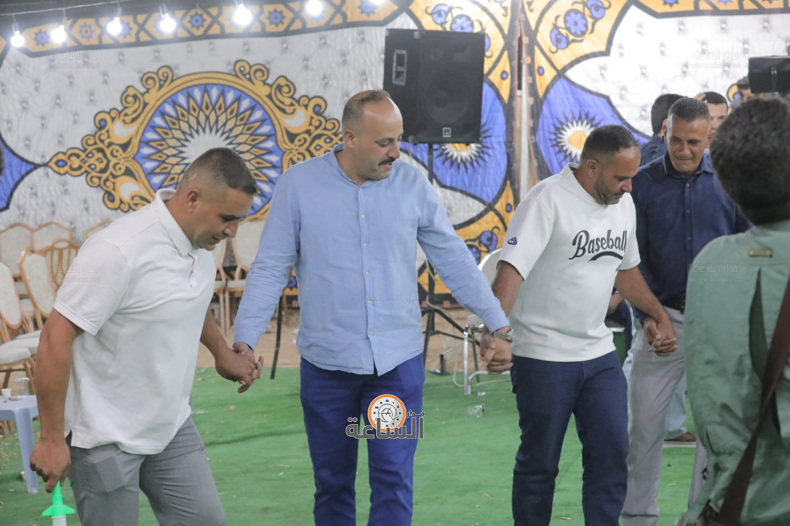 Madar Al-Saa Images 0.872252396969219