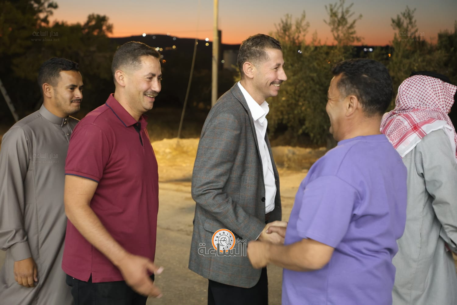 Madar Al-Saa Images 0.468532432320533