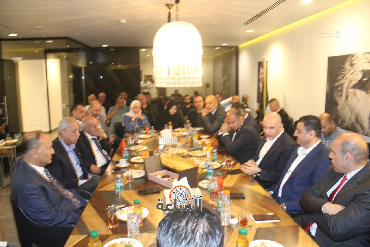 Madar Al-Saa Images 0.777084944782592