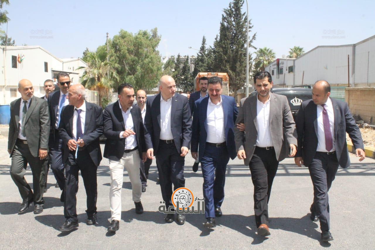 Madar Al-Saa Images 0.24083305161554047