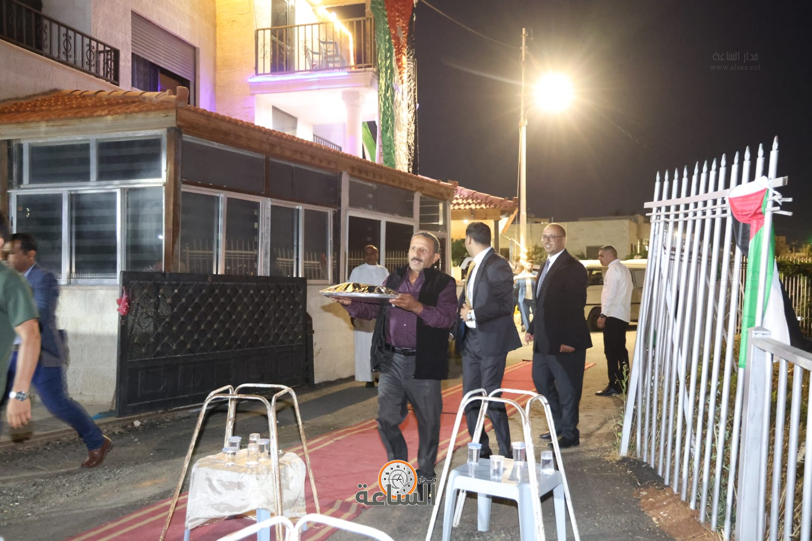 Madar Al-Saa Images 0.4858233678977014