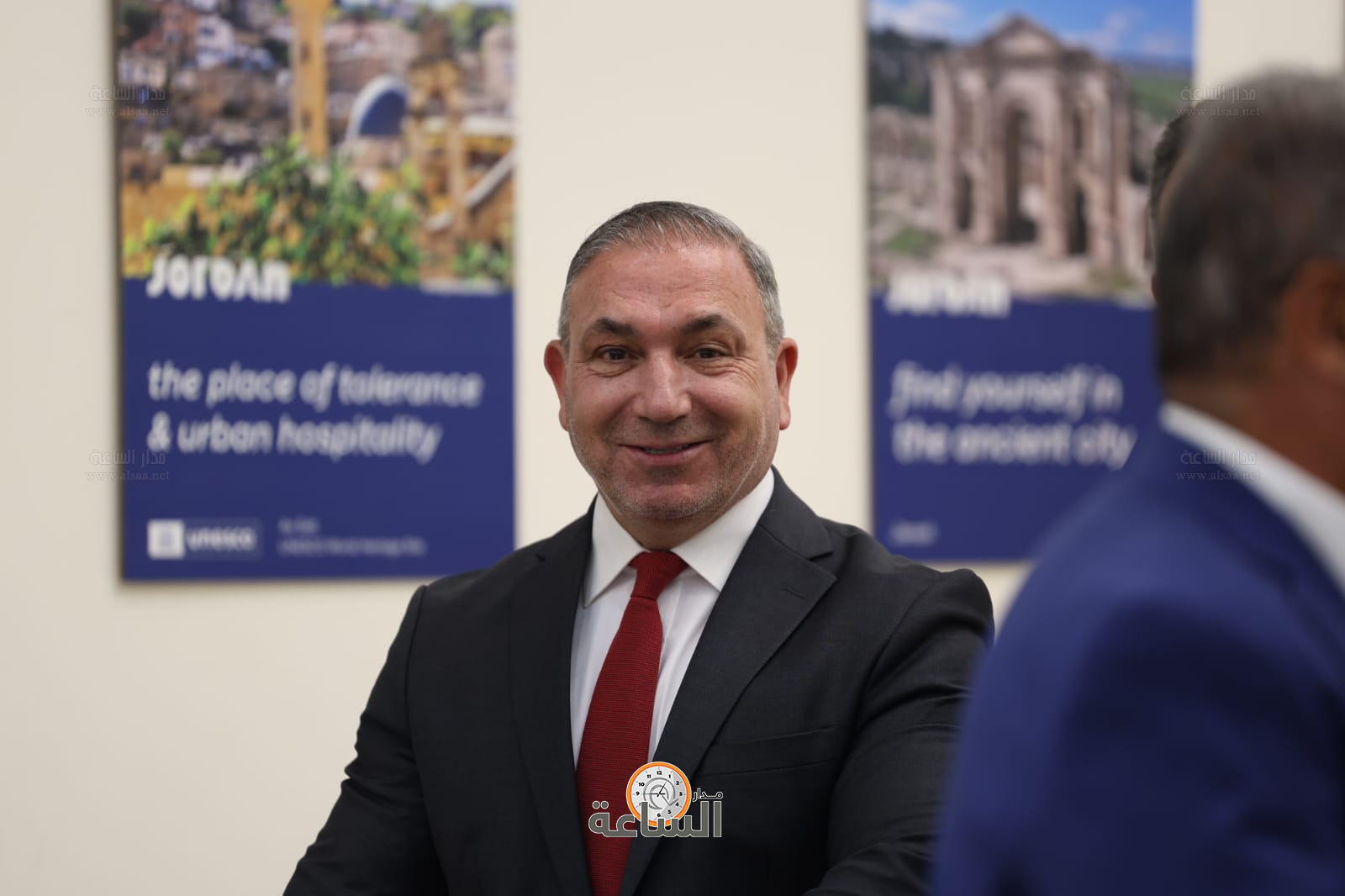 Madar Al-Saa Images 0.7651760580846898