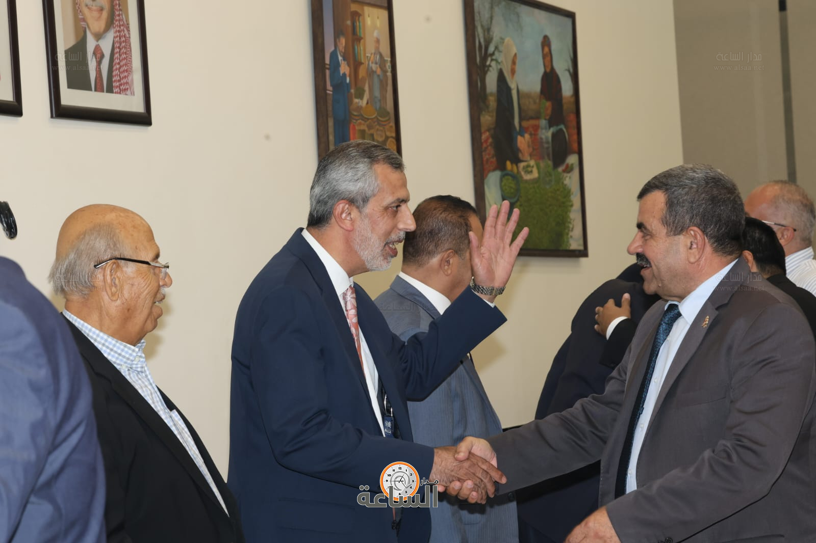 Madar Al-Saa Images 0.33259077161237605