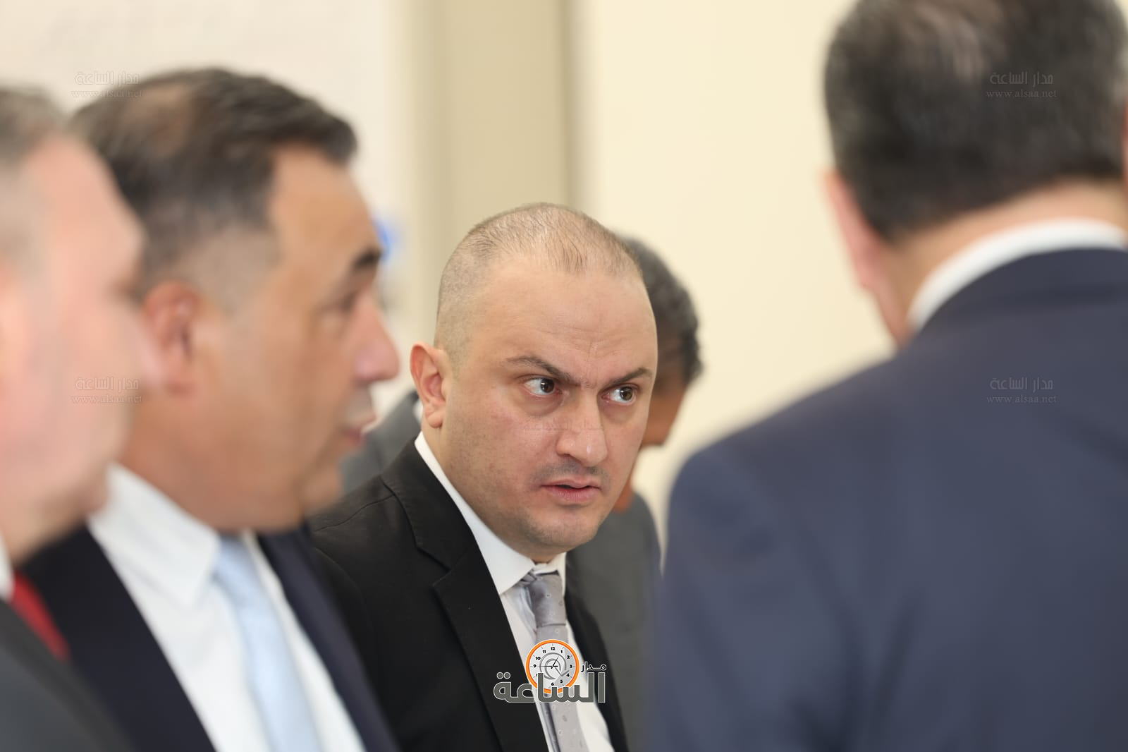 Madar Al-Saa Images 0.6166031759704914