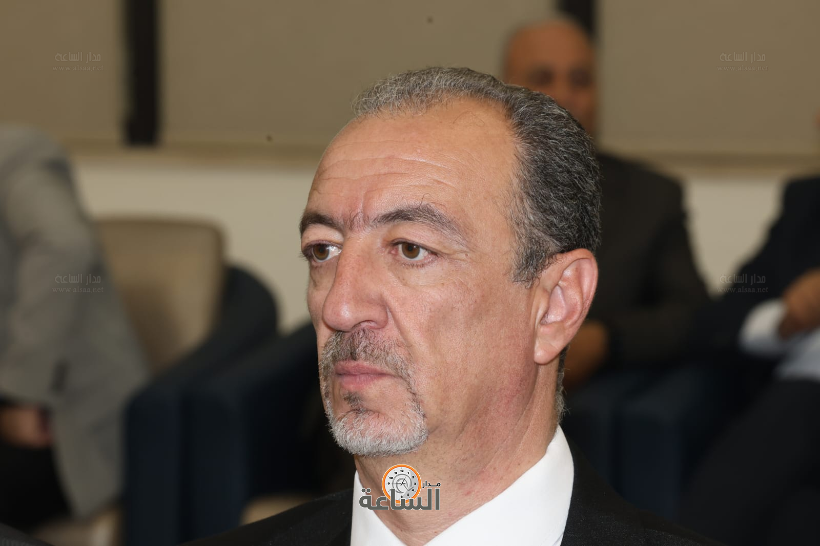 Madar Al-Saa Images 0.9613811518661426