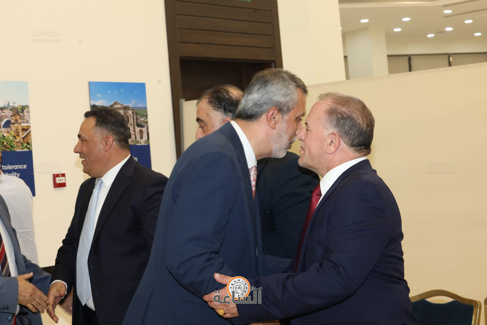 Madar Al-Saa Images 0.2911555775264155