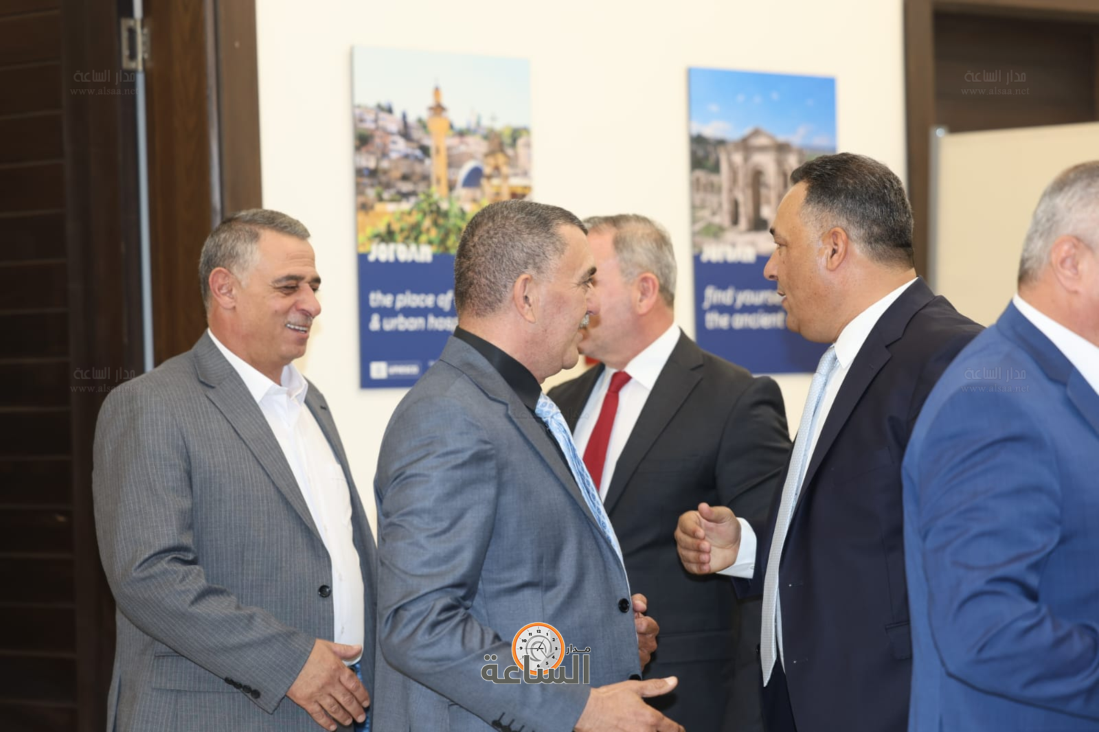 Madar Al-Saa Images 0.1962907985698341