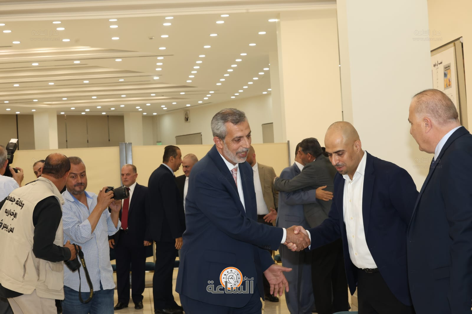 Madar Al-Saa Images 0.013064058375517051