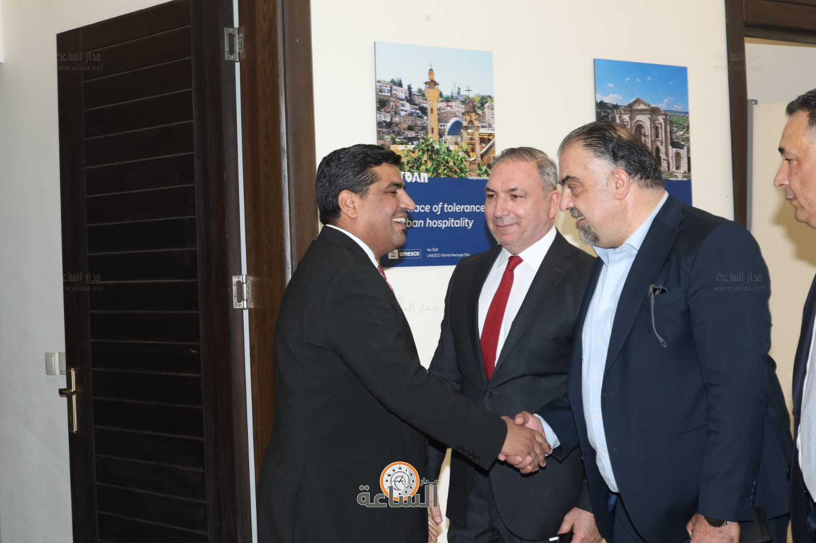 Madar Al-Saa Images 0.8571132144606243