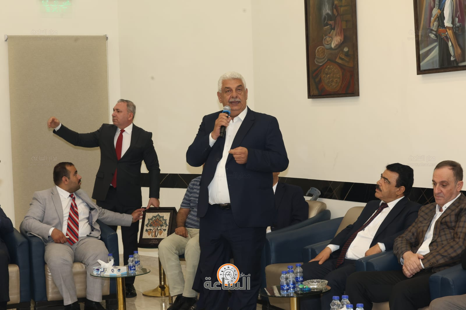 Madar Al-Saa Images 0.8785981376926113