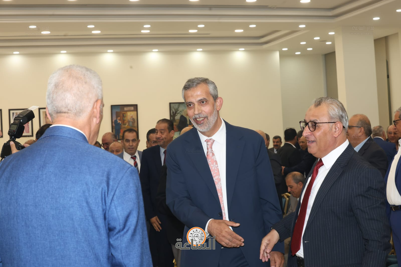 Madar Al-Saa Images 0.440934612040324