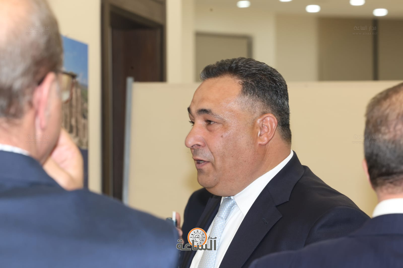 Madar Al-Saa Images 0.79455563449916