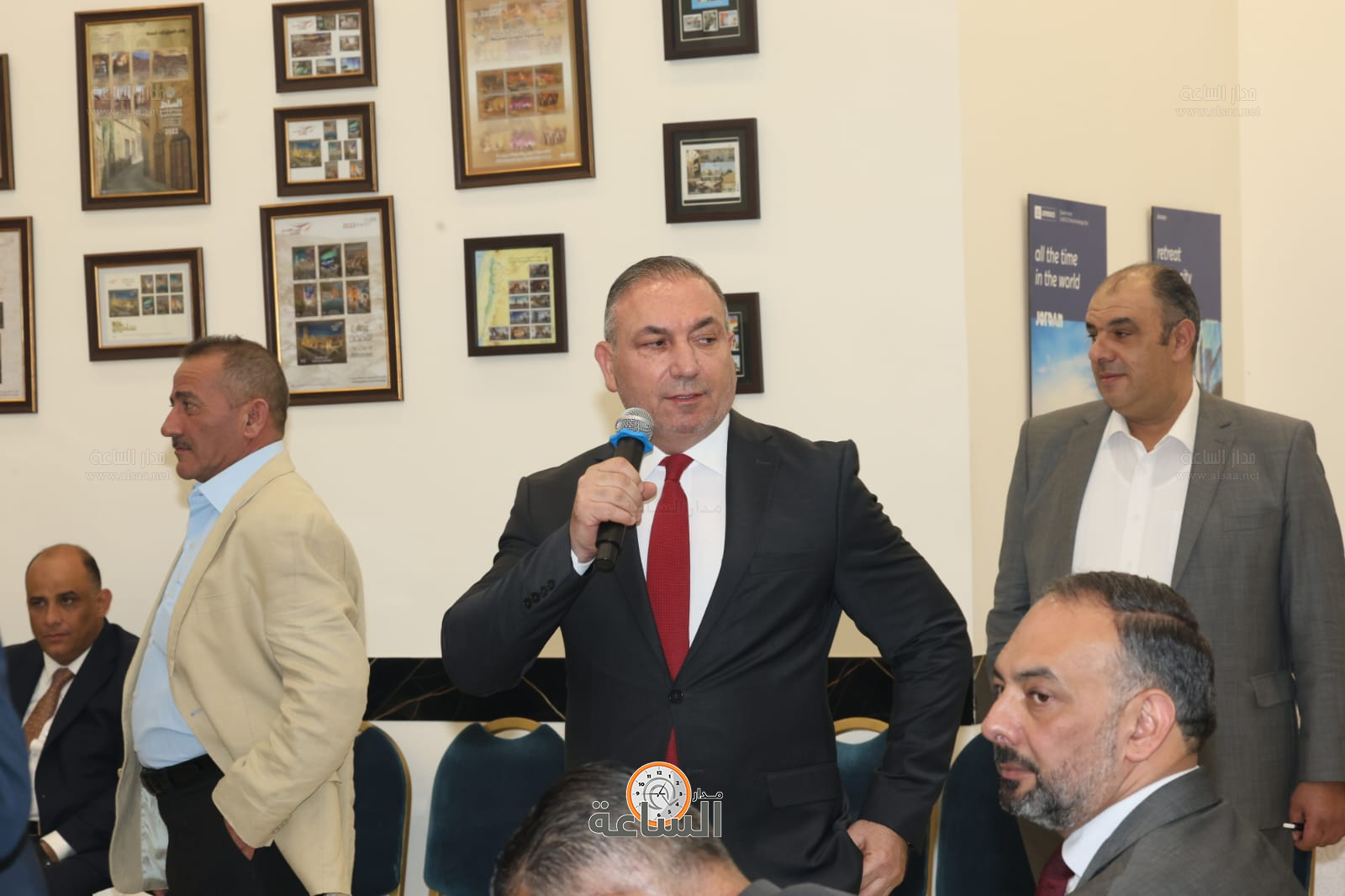 Madar Al-Saa Images 0.20462832453128188