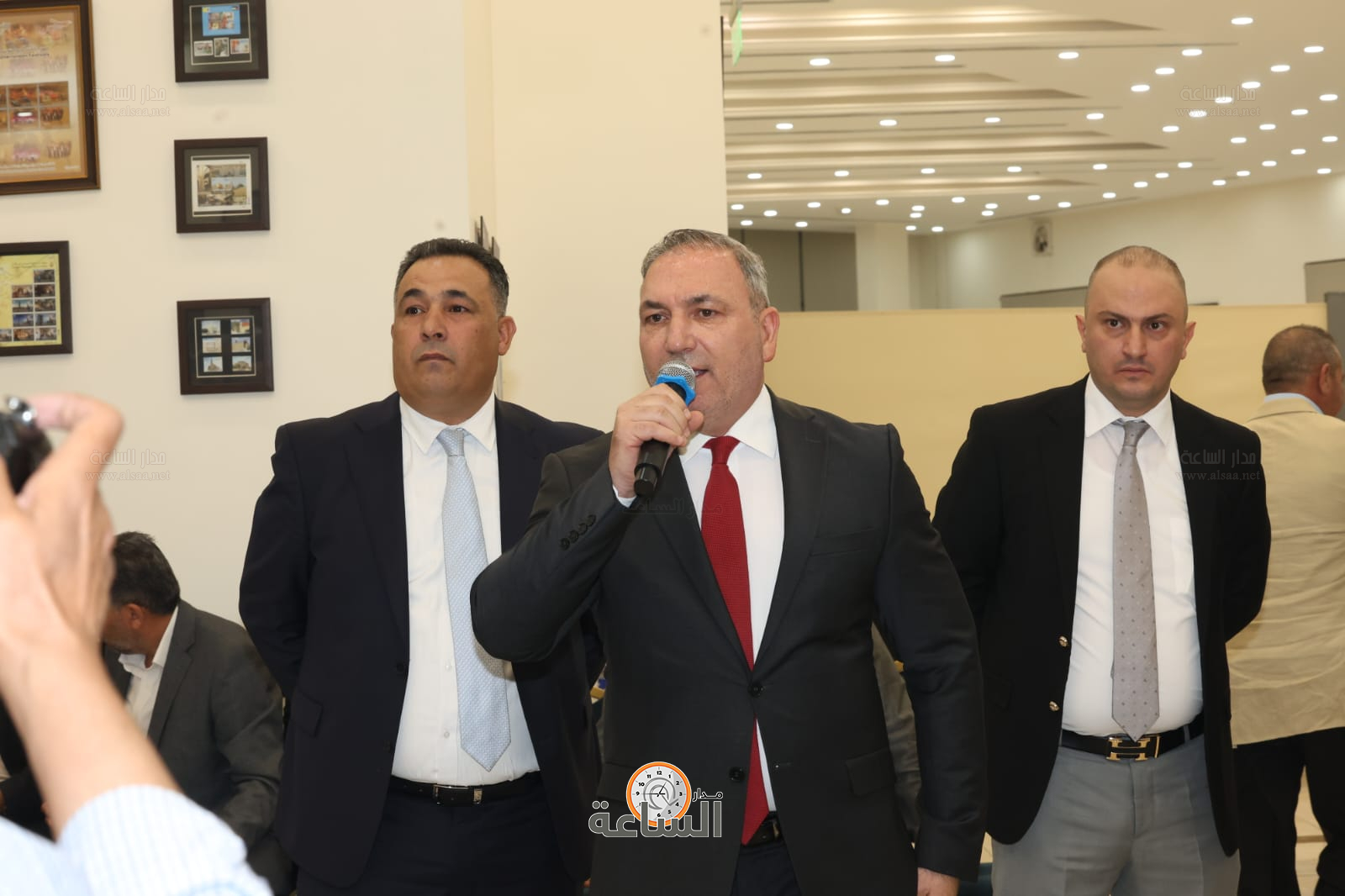 Madar Al-Saa Images 0.21085104314936642