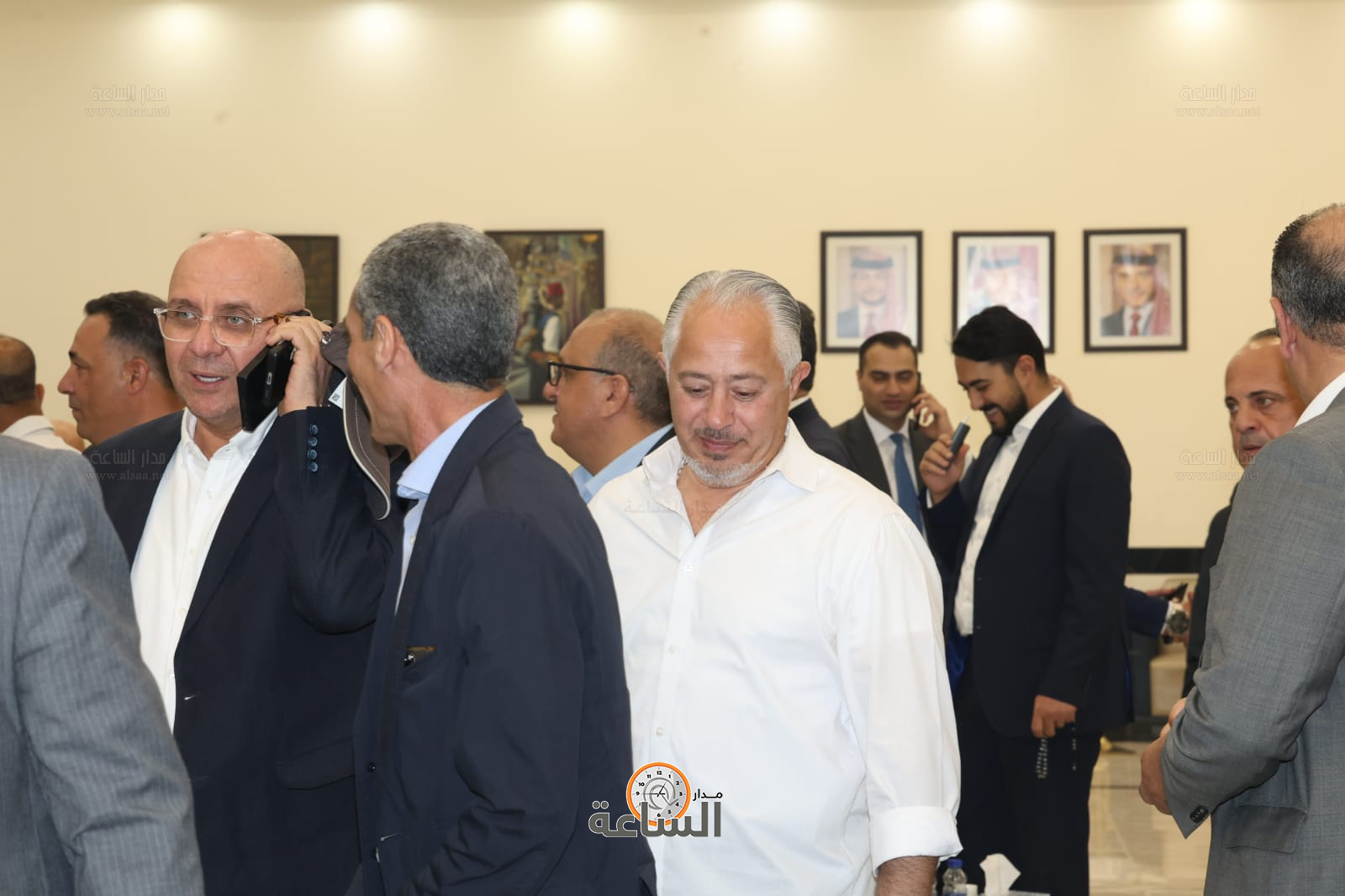 Madar Al-Saa Images 0.7042143299887575