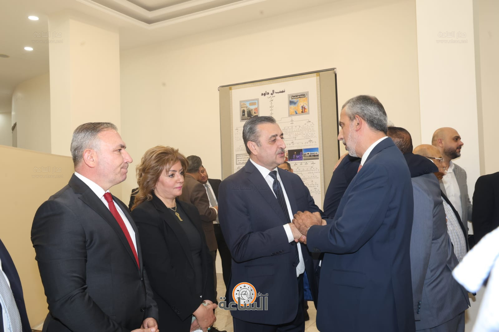 Madar Al-Saa Images 0.9087459918919183