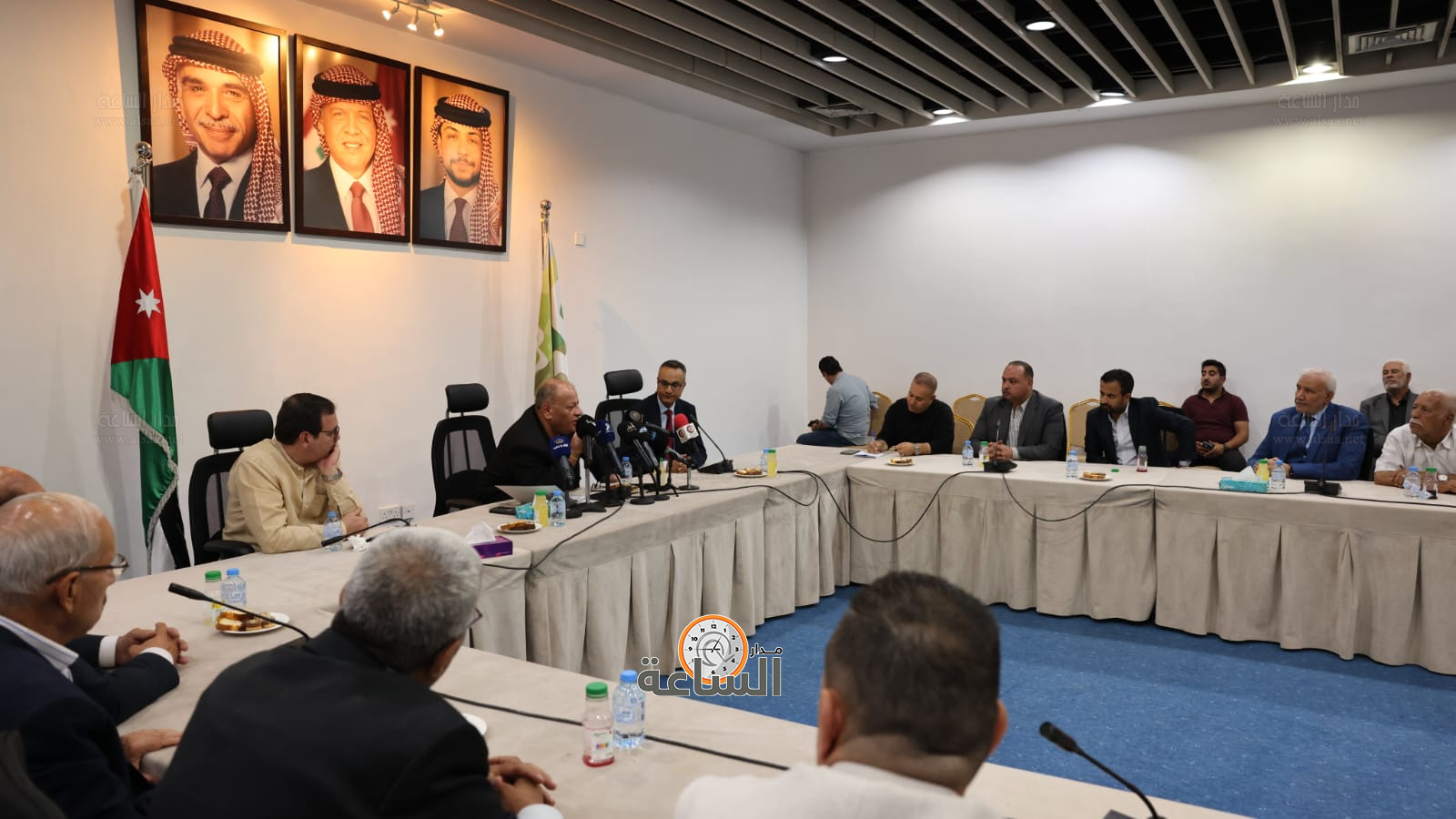 Madar Al-Saa Images 0.472263653138844