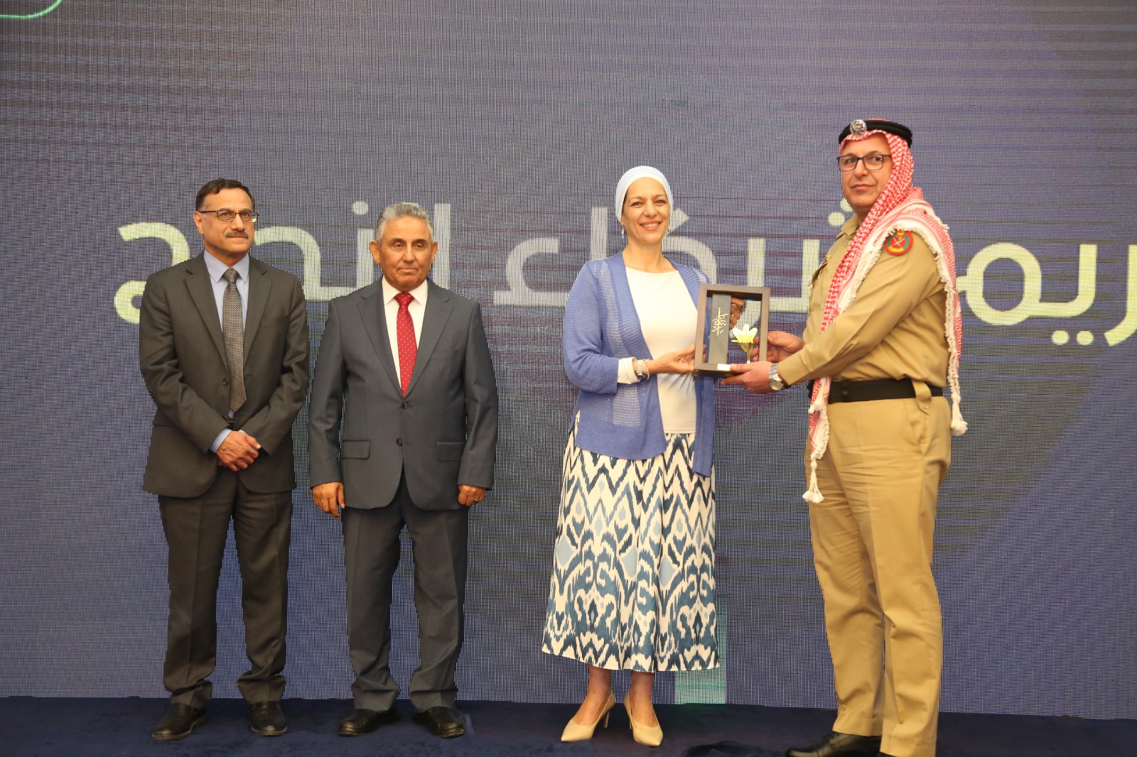 Madar Al-Saa Images 0.4174141509253201