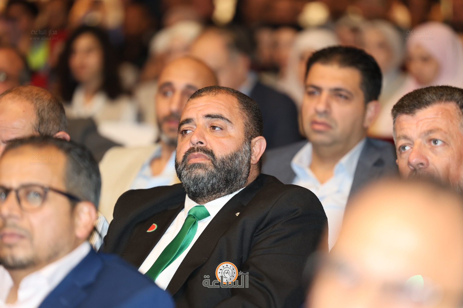 Madar Al-Saa Images 0.3172331504396816