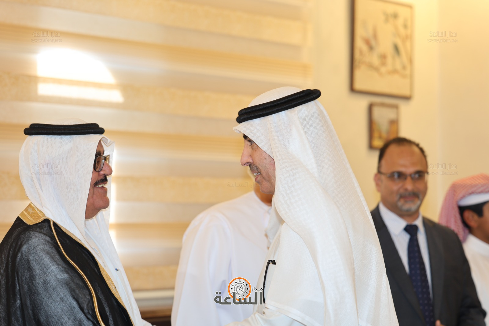 Madar Al-Saa Images 0.533063142180576