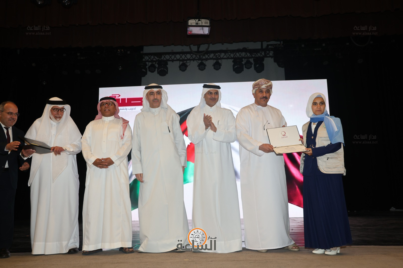 Madar Al-Saa Images 0.2316364628046894