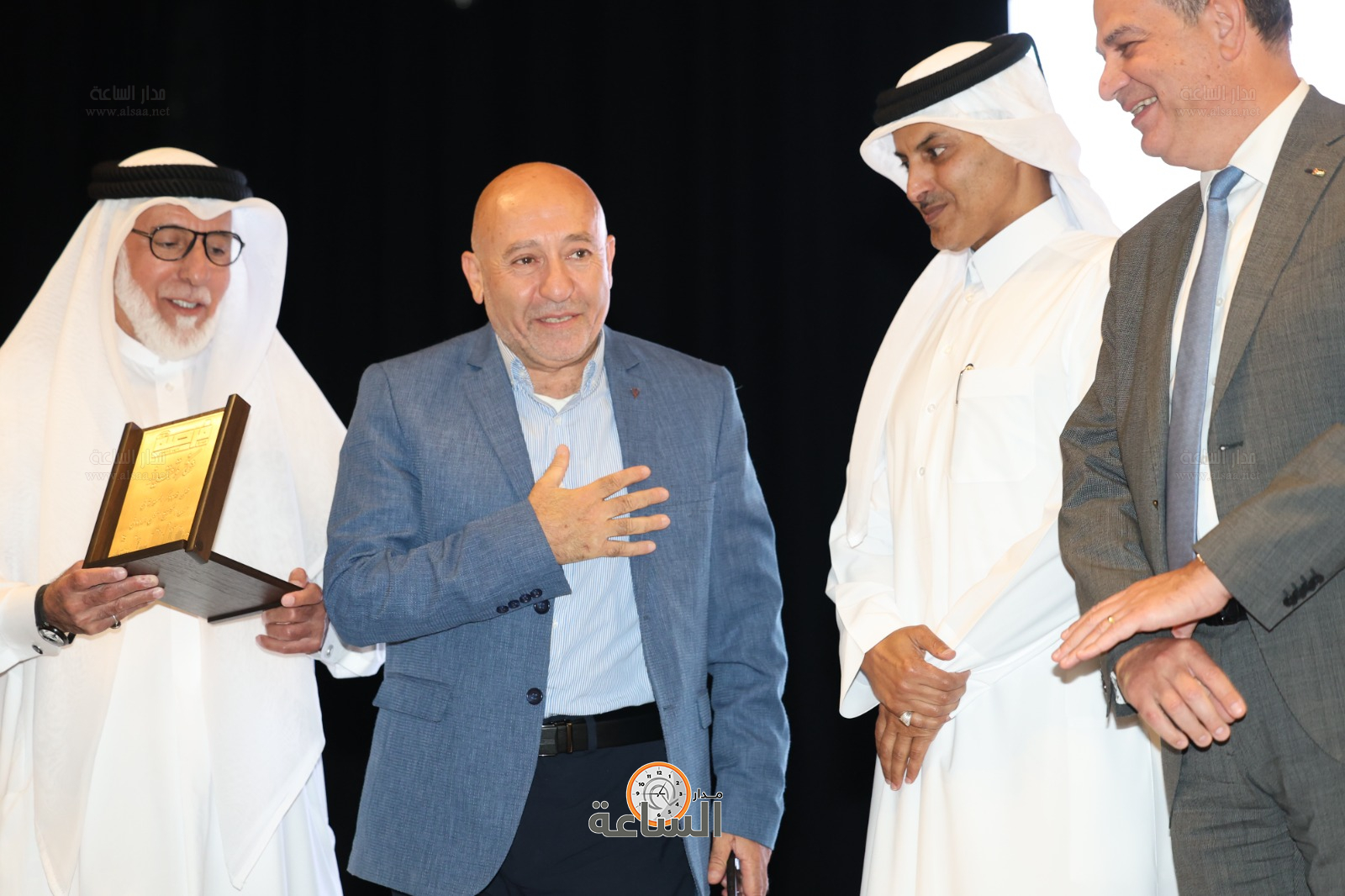 Madar Al-Saa Images 0.37366185540960617