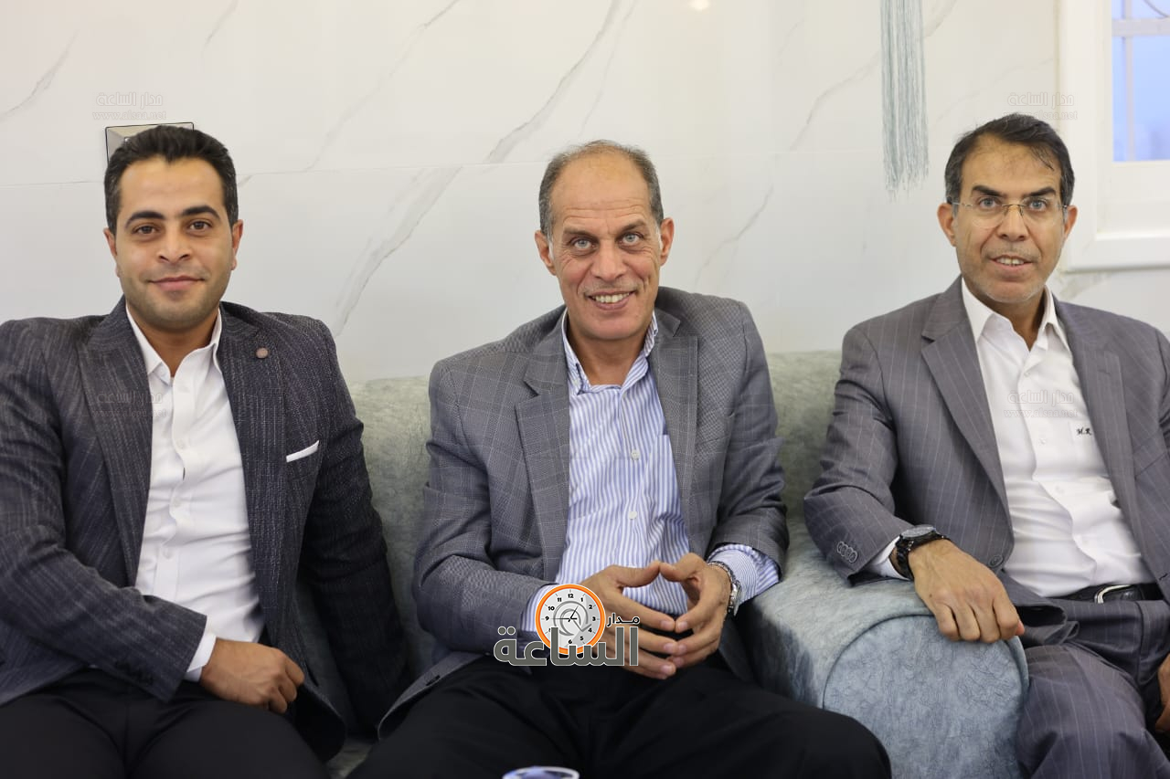 Madar Al-Saa Images 0.9863046888981989