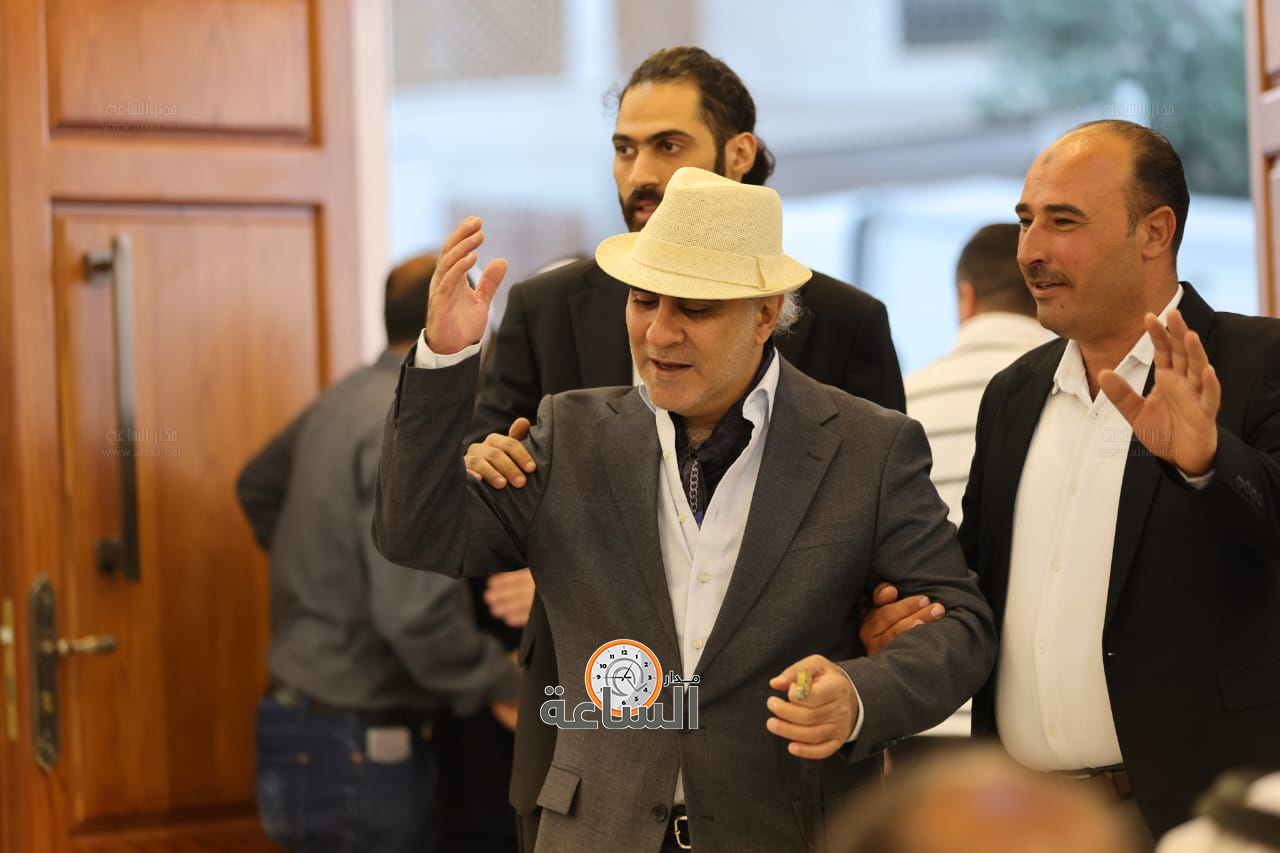 Madar Al-Saa Images 0.9863496595999245