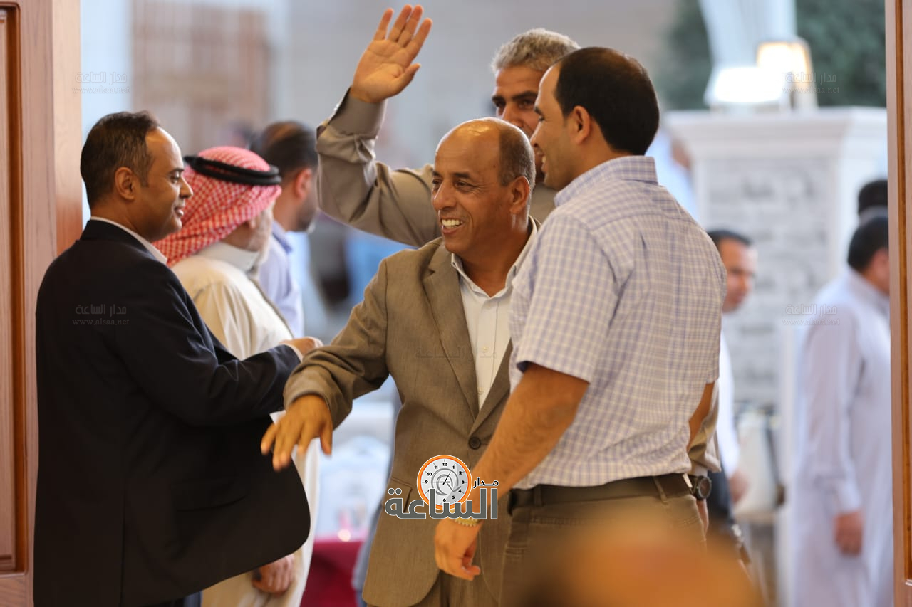 Madar Al-Saa Images 0.9693176854816609