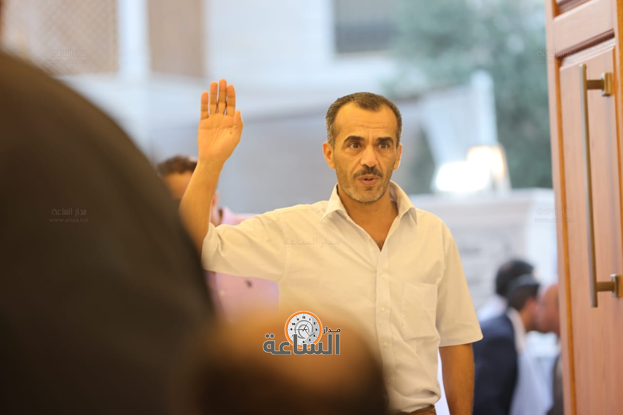 Madar Al-Saa Images 0.562730754178925