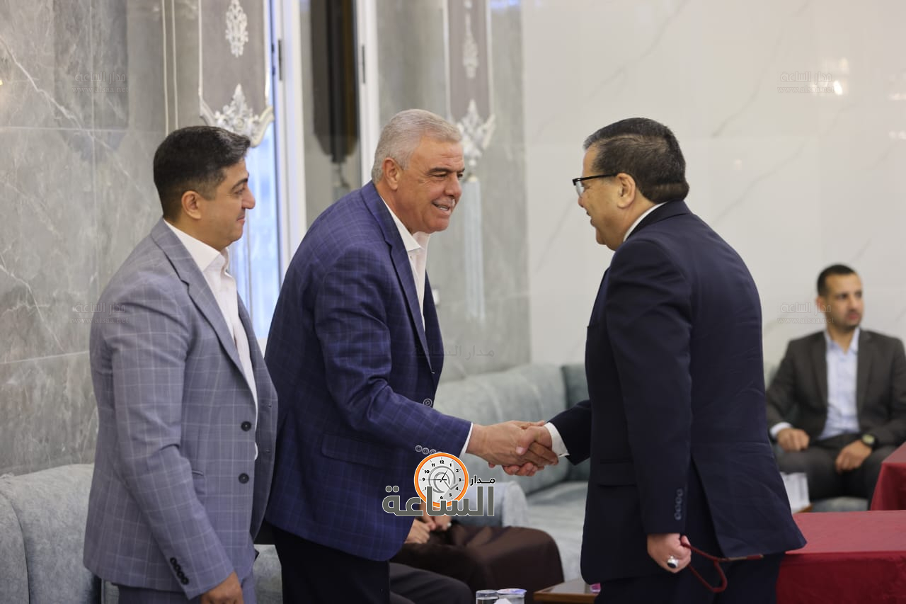 Madar Al-Saa Images 0.7216706536828126