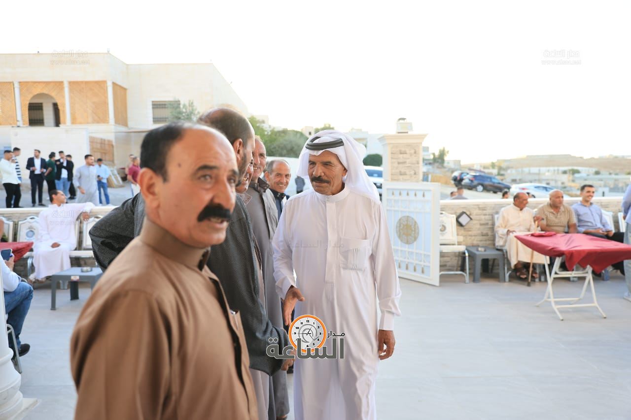 Madar Al-Saa Images 0.6928088706138502