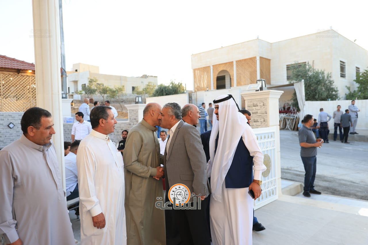 Madar Al-Saa Images 0.9601494155764455