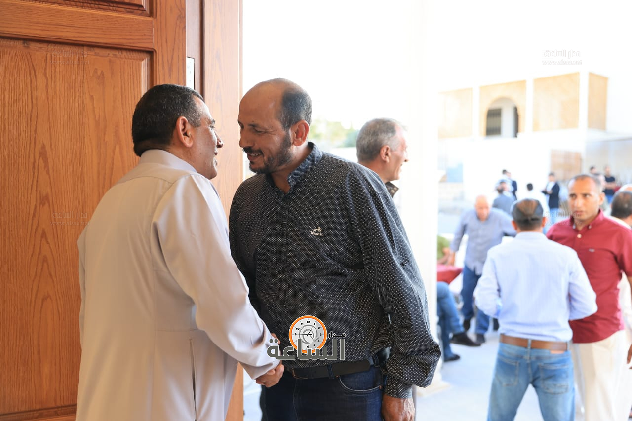 Madar Al-Saa Images 0.3720520219611356