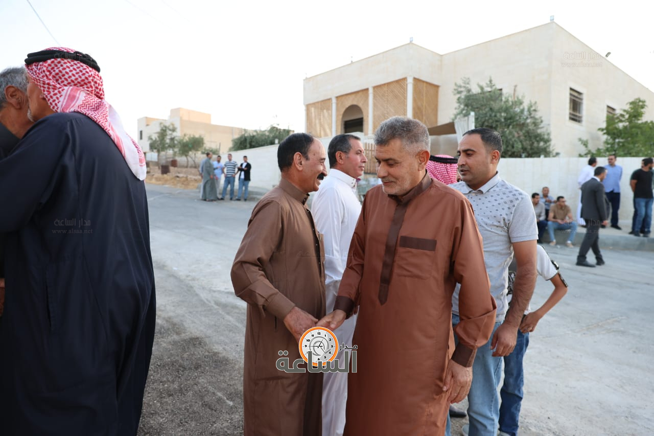 Madar Al-Saa Images 0.44775435175271805