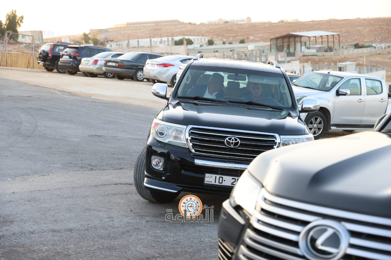 Madar Al-Saa Images 0.43992892938563655